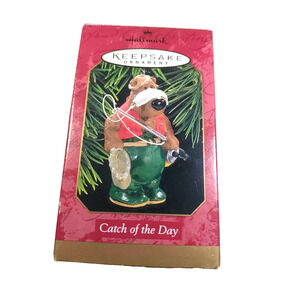Hallmark Keepsake Ornament Catch Of The Day Christmas Bear Fishing Hunter Fun